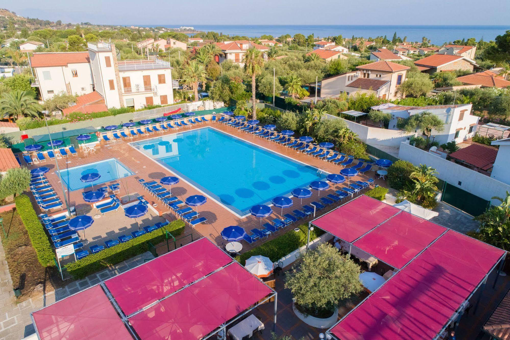 Cefalu Resort - Sporting Club Exteriér fotografie