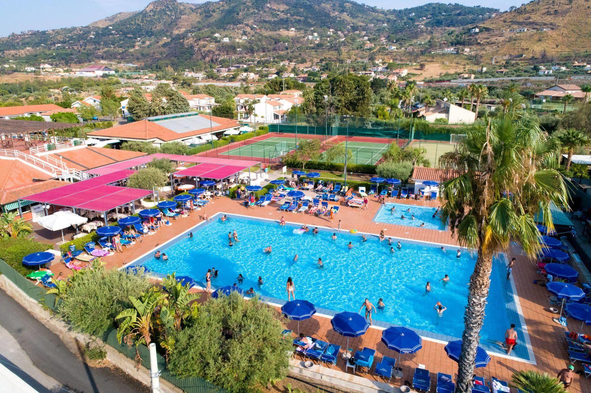 Cefalu Resort - Sporting Club Exteriér fotografie